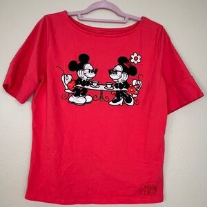 Disney Red Short Sleeve Tee w/ Vintage Mickey and Minnie Cartoon Design Size XL